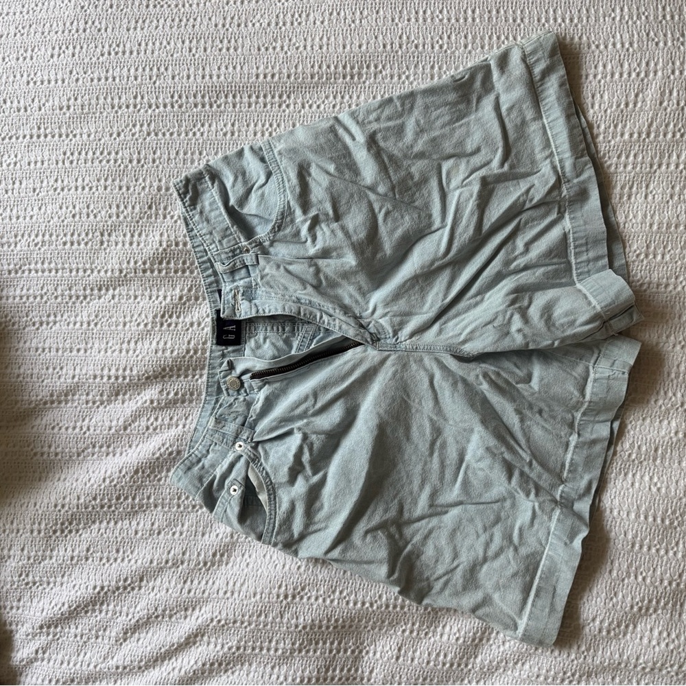 GAP Light Wash Bermuda Shorts Casual Lightweight